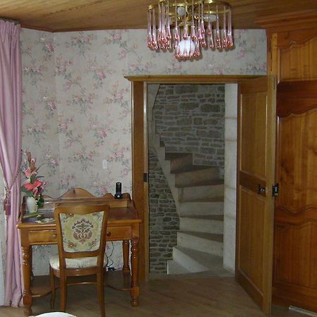 Le Puits Fortifie Salives Ngoại thất bức ảnh