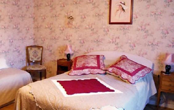 Le Puits Fortifie Salives Ngoại thất bức ảnh